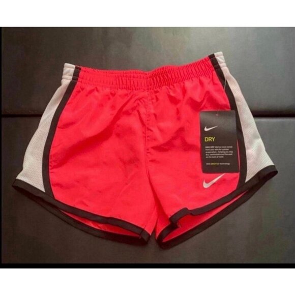 NWT Nike Athletic Set Girls Size 6 - Picture 3 of 3